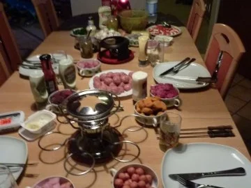 Rezept: Sonstiges: Unser Silvesterfondue Bild Nr. 3 Sonstiges: Unser Silvesterfondue - Rezept - Bild Nr. 3