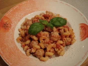 Pasta con sugo di salsiccia - Rezept
