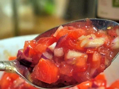 Glasierte Hackbällchen und pikante Kartoffeln mit Tomaten-Salsa - Rezept - Bild Nr. 4