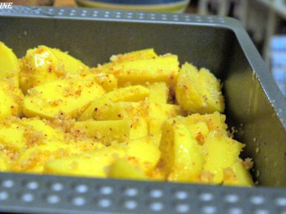 Glasierte Hackbällchen und pikante Kartoffeln mit Tomaten Salsa ... Glasierte Hackbällchen und pikante Kartoffeln mit Tomaten Salsa ...