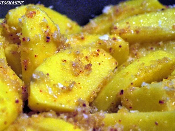 Glasierte Hackbällchen und pikante Kartoffeln mit Tomaten-Salsa - Rezept - Bild Nr. 7