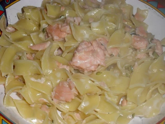 Pappardelle mit Whisky Lachs Sahnesoße - Rezept