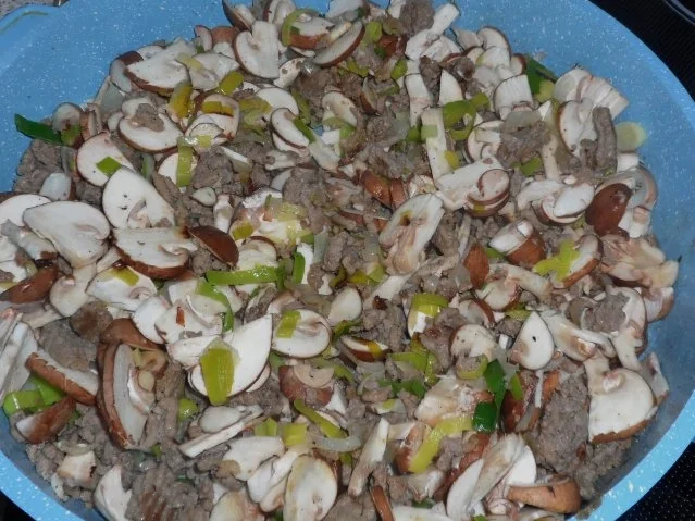 Rezept: Herzhafte Kräuter-Jäger-Pfanne Bild Nr. 6 Herzhafte Kräuter-Jäger-Pfanne - Rezept - Bild Nr. 6