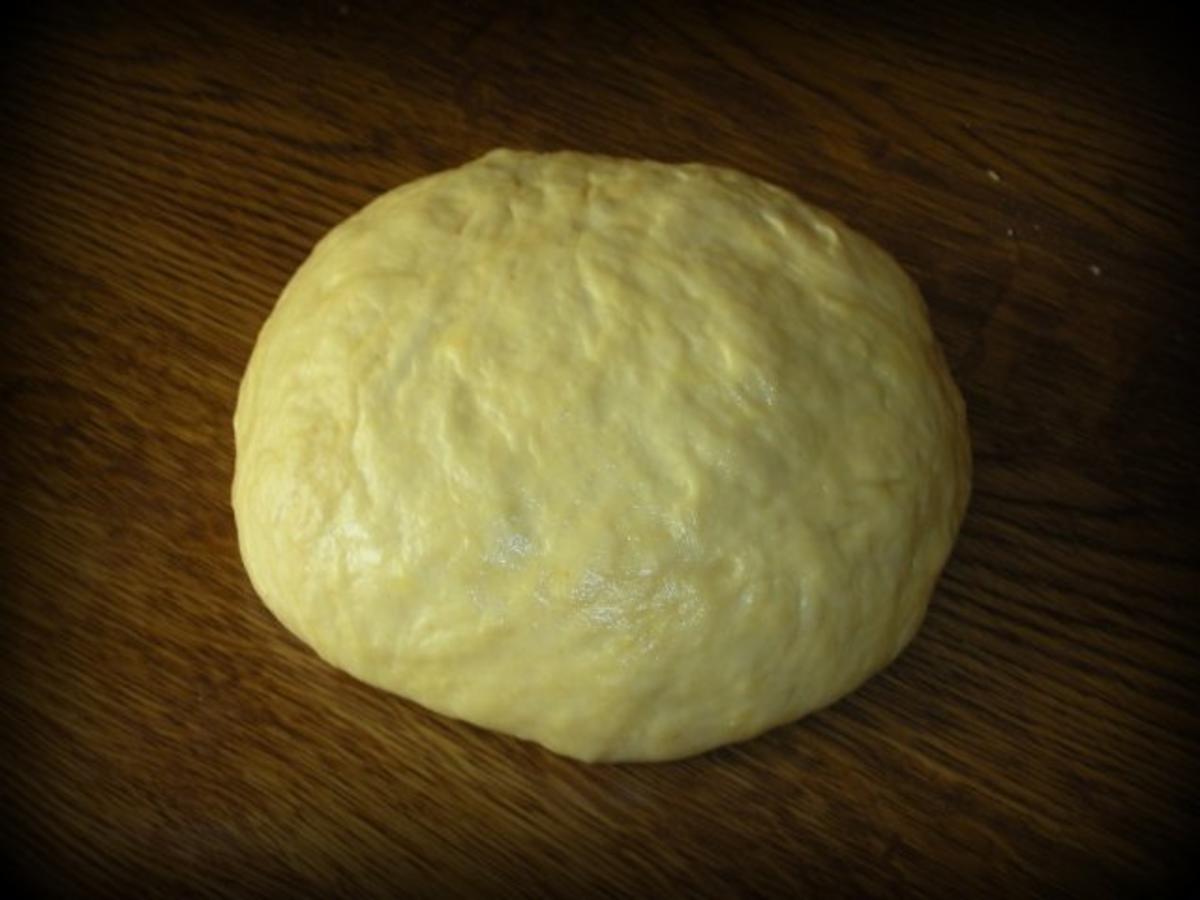 Bulgarisches Schafskäse Brot- Tutmanik - Rezept - Bild Nr. 9