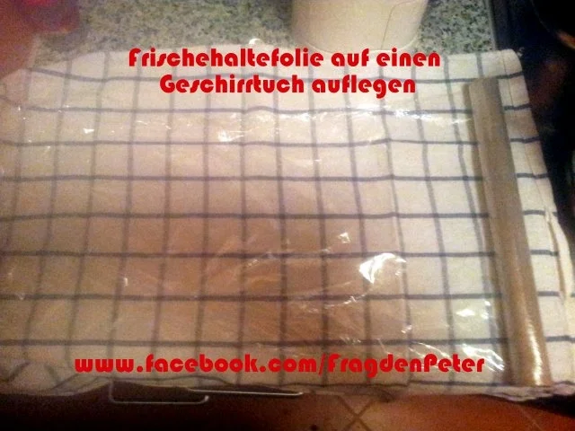 Rezept: Serviettenknödel mit Champigon-Sahnesoße Bild Nr. 3 Serviettenknödel mit Champigon-Sahnesoße - Rezept - Bild Nr. 3