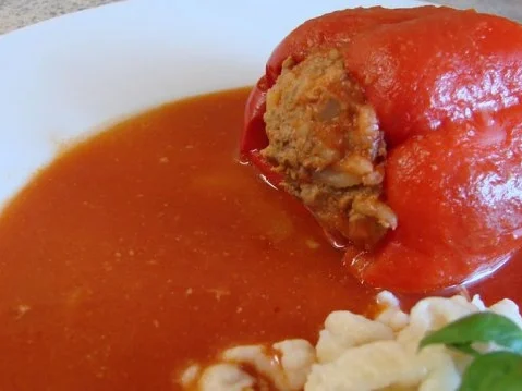 Rezept: Gefüllte Paprikaschoten Gefüllte Paprikaschoten - Rezept