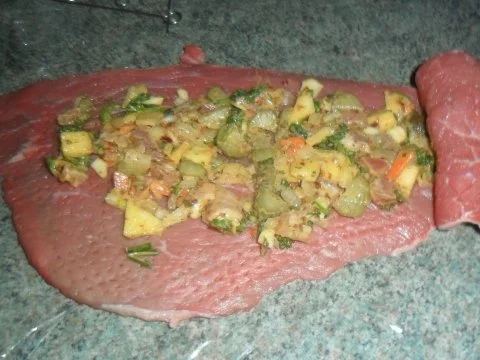 Rezept: bunt gefüllte rouladen Bild Nr. 6 bunt gefüllte rouladen - Rezept - Bild Nr. 6