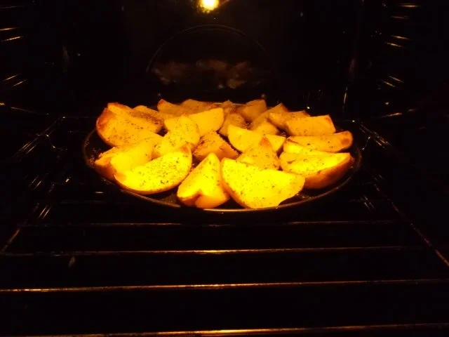 Kartoffeln: Pikante Kartoffelspalten mit Wasabi-Butter - Rezept - Bild Nr. 4