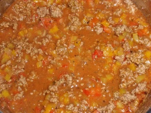 Hackfleisch-Paprikasoße und Spaghetti mit Oliven - Rezept - Bild Nr. 13