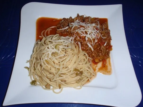 Hackfleisch-Paprikasoße und Spaghetti mit Oliven - Rezept - Bild Nr. 21