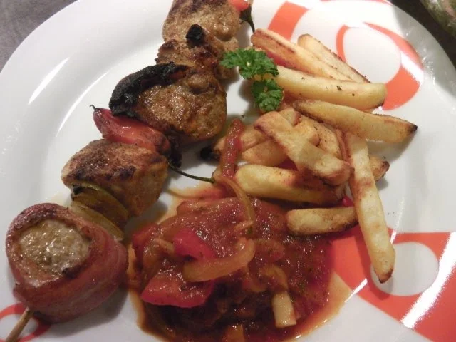 Feiner Hausherrenspieß mit feurigem ungarischem Letscho - Rezept - Bild Nr. 2