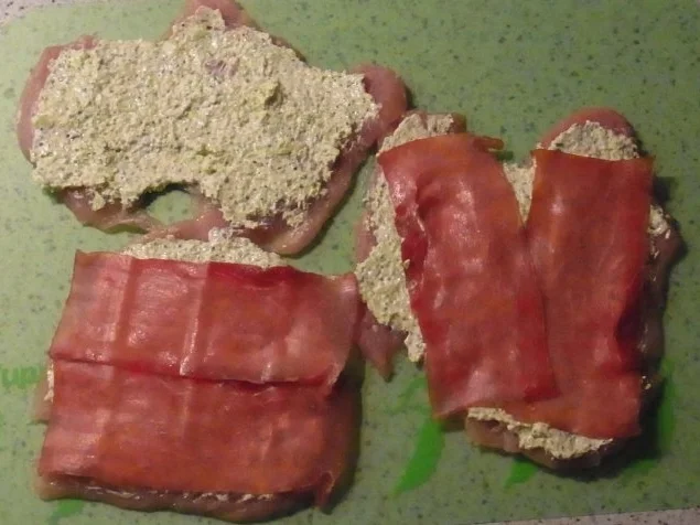 Rezept: Broccoli Puten Rouladen Bild Nr. 4 Broccoli Puten Rouladen - Rezept - Bild Nr. 4