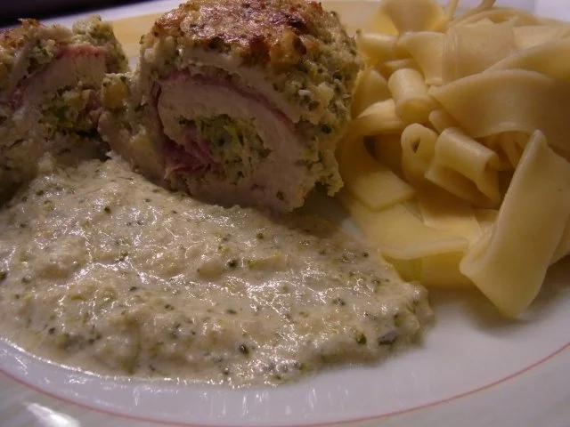 Rezept: Broccoli Puten Rouladen Bild Nr. 7 Broccoli Puten Rouladen - Rezept - Bild Nr. 7