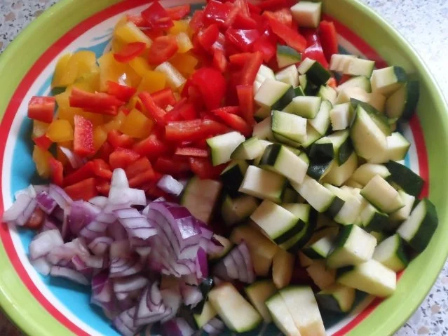 Aufläufe/Gratins: Würziger Gyros-Hähnchen-Auflauf mit Fetakäse - Rezept - Bild Nr. 3