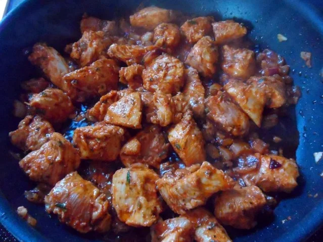 Aufläufe/Gratins: Würziger Gyros-Hähnchen-Auflauf mit Fetakäse - Rezept - Bild Nr. 9