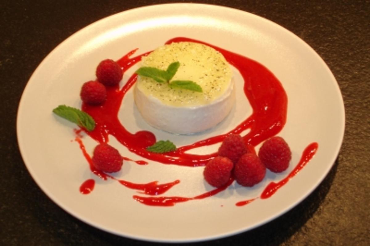 Panna Cotta mit Himbeeren - einmal anders - Rezept - kochbar.de