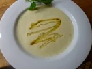 Schwarzwurzelschaum-Suppe mit Haselnusöl - Rezept