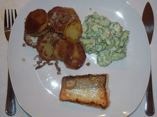 Zanderfilet Gurkensalat Bratkartoffeln - Rezept