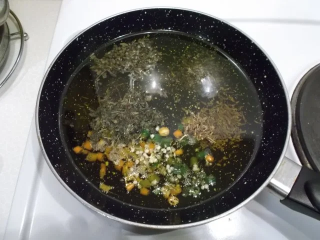 Öl: Mixed Chiliöl mit gemischten Kräutern - Rezept - Bild Nr. 4