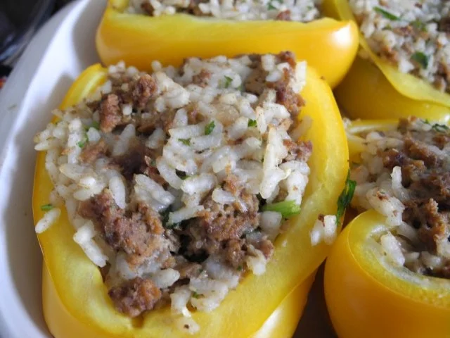 Rezept: Vegan : vegane Hack - Reis - Mischung gefüllt in Paprikahälften Bild Nr. 2 Vegan : vegane Hack - Reis - Mischung gefüllt in Paprikahälften - Rezept - Bild Nr. 2