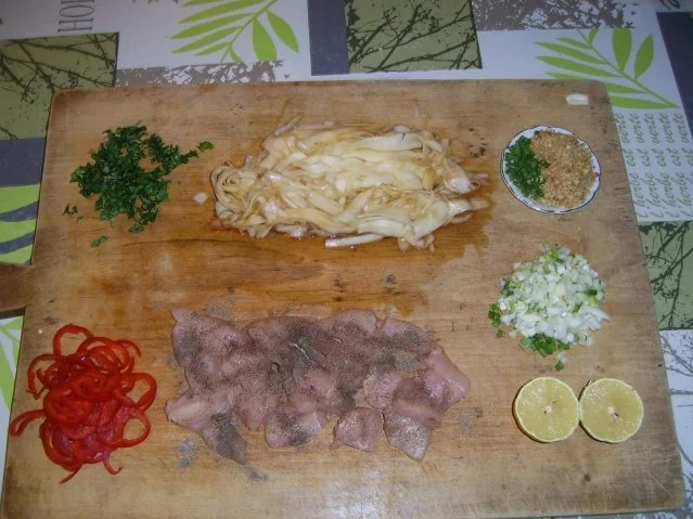 Hähnchenbrust an Zucchinigemüse mit Erdnussbandnudeln - Rezept - Bild Nr. 5