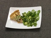 Pilztarte mit Feldsalat - Rezept