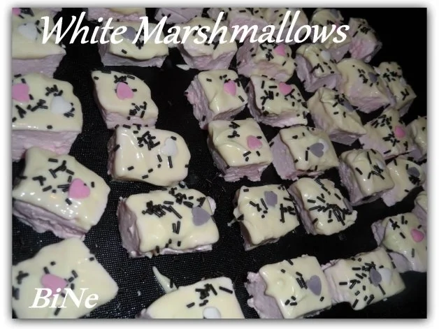 Rezept: BiNe` S BLACK & WHITE MARSHMALLOWS Bild Nr. 11 BiNe` S BLACK & WHITE MARSHMALLOWS - Rezept - Bild Nr. 11