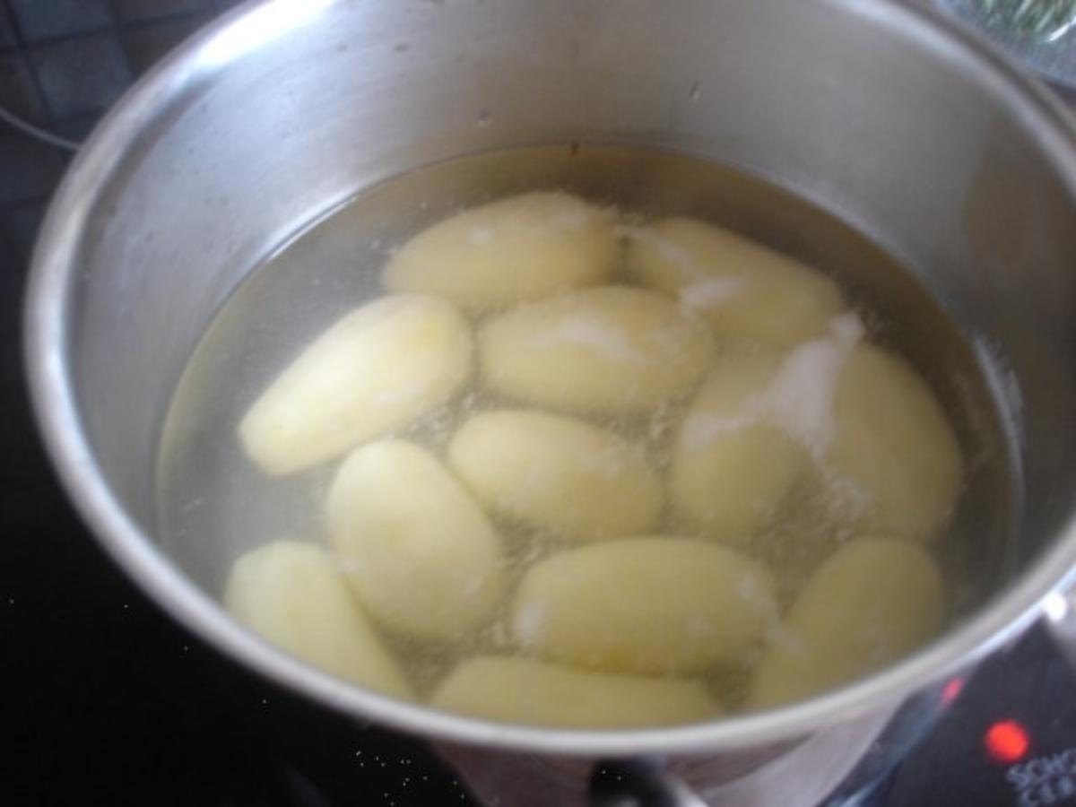 Schlemmer-Filet mit Gourmet-Rotkohl und Rosmarin-Kartoffeln - Rezept - Bild Nr. 4