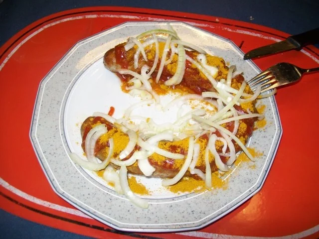 Kleine Gerichte: Opa`s Currywurst herzhaft - Rezept