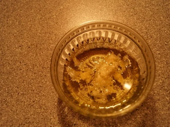 Rezept: Knoblauchöl Bild Nr. 2 Knoblauchöl - Rezept - Bild Nr. 2