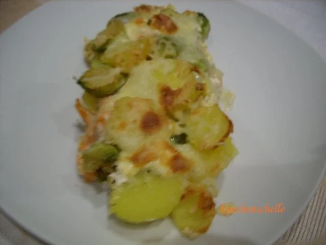 Rezept: Auflauf: Rosenkohlauflau mit Lachs Auflauf: Rosenkohlauflau mit Lachs - Rezept