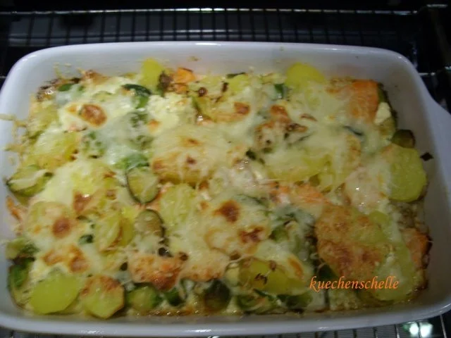 Rezept: Auflauf: Rosenkohlauflau mit Lachs Bild Nr. 2 Auflauf: Rosenkohlauflau mit Lachs - Rezept - Bild Nr. 2