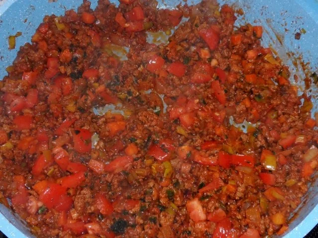 Rezept: Ofengerichte: Überbackene Kartoffeln à la Bolognese Bild Nr. 7 Ofengerichte: Überbackene Kartoffeln à la Bolognese - Rezept - Bild Nr. 7