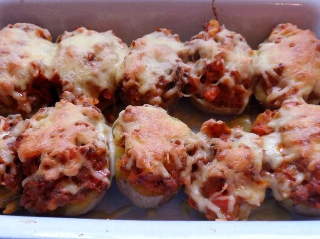 Rezept: Ofengerichte: Überbackene Kartoffeln à la Bolognese Bild Nr. 13 Ofengerichte: Überbackene Kartoffeln à la Bolognese - Rezept - Bild Nr. 13