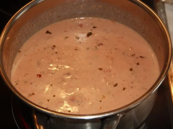 Rezept: Tortellini mit Tomaten - Käse - Sahnesoße Bild Nr. 5 Tortellini mit Tomaten - Käse - Sahnesoße - Rezept - Bild Nr. 5