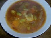 Tomatenrinderbrühe mit Suppengemüse - Rezept
