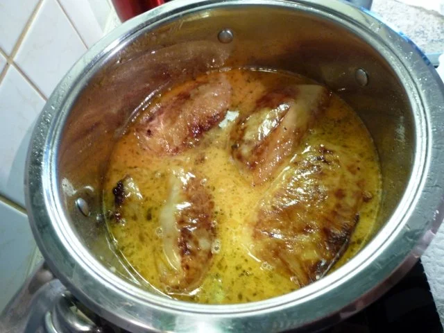 Veggi-Kohlrouladen in Kräuter-Sahnesauce - Rezept - Bild Nr. 5