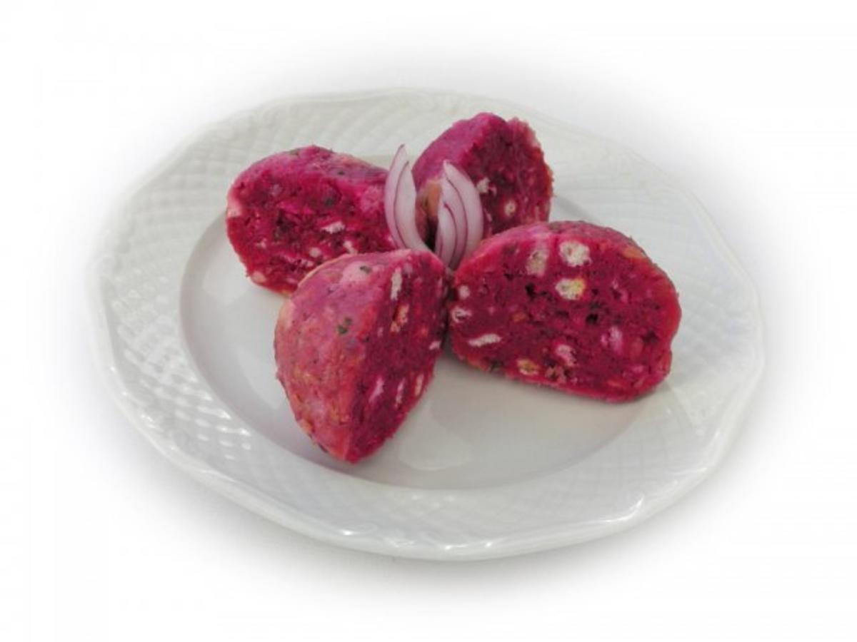 Rote Bete Knödel mit Meerrettich Sahne Sauce - von Noriana