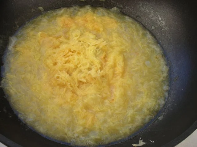 Rote-Bete Knödel mit Meerrettich-Sahne-Sauce - Rezept - Bild Nr. 12