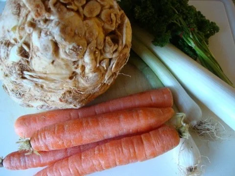 Grundrezept für Rinderbrühe nach "SuppenGeniesser" Art - Rezept - Bild Nr. 6