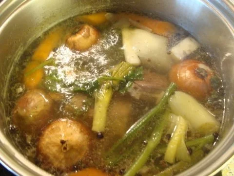 Grundrezept für Rinderbrühe nach "SuppenGeniesser" Art - Rezept - Bild Nr. 8