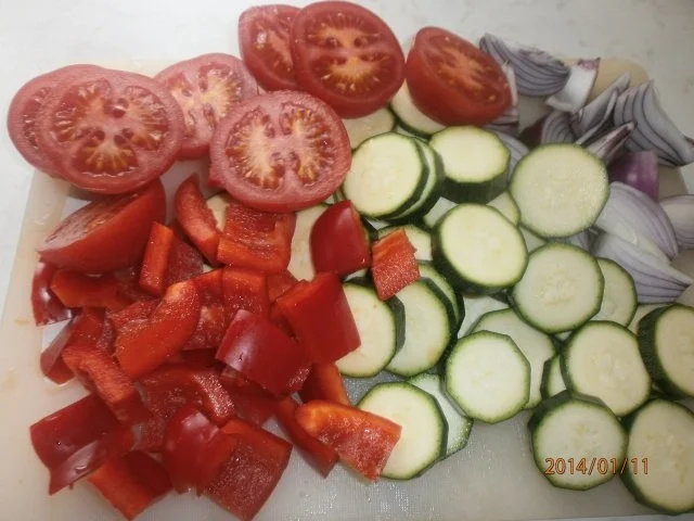 Rezept: Ofengemüse mit Rote-Bete-Soße und grünem Chilliöl Bild Nr. 3 Ofengemüse mit Rote-Bete-Soße und grünem Chilliöl - Rezept - Bild Nr. 3