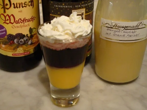 Rezept: Eierlikörpunsch oder mit Badisch-Schwäbischem Glühwein Eierlikörpunsch oder mit Badisch-Schwäbischem Glühwein - Rezept