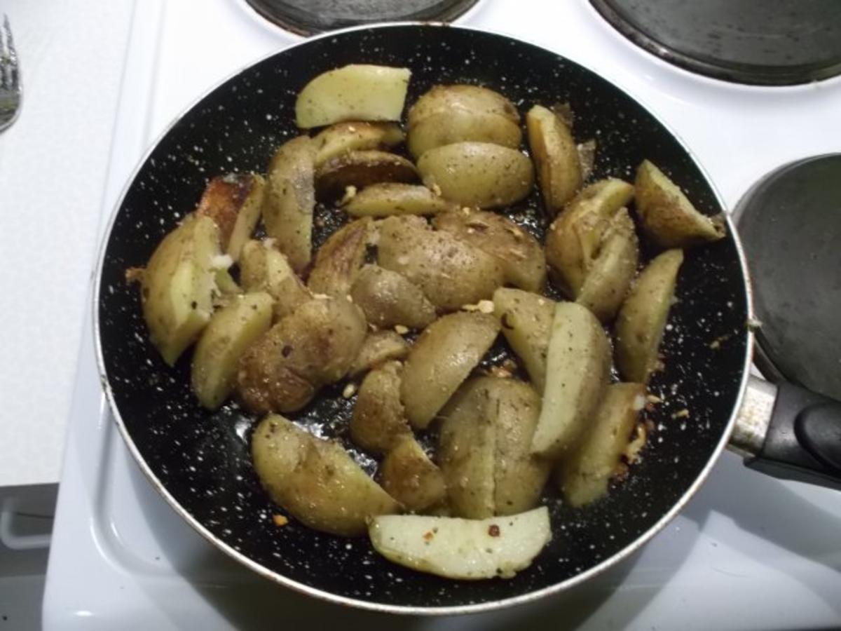 Kartoffeln: Bratkartoffeln mit Burgunderbraten und Bergkäse - Rezept - Bild Nr. 4