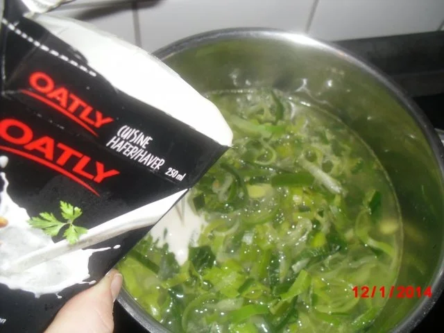 Lauchsuppe mit Pastinakenwürfeln - Rezept - Bild Nr. 7