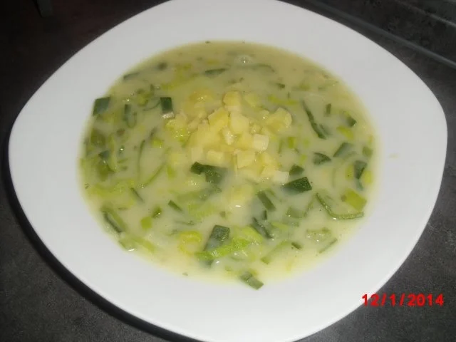 Lauchsuppe mit Pastinakenwürfeln - Rezept - Bild Nr. 8