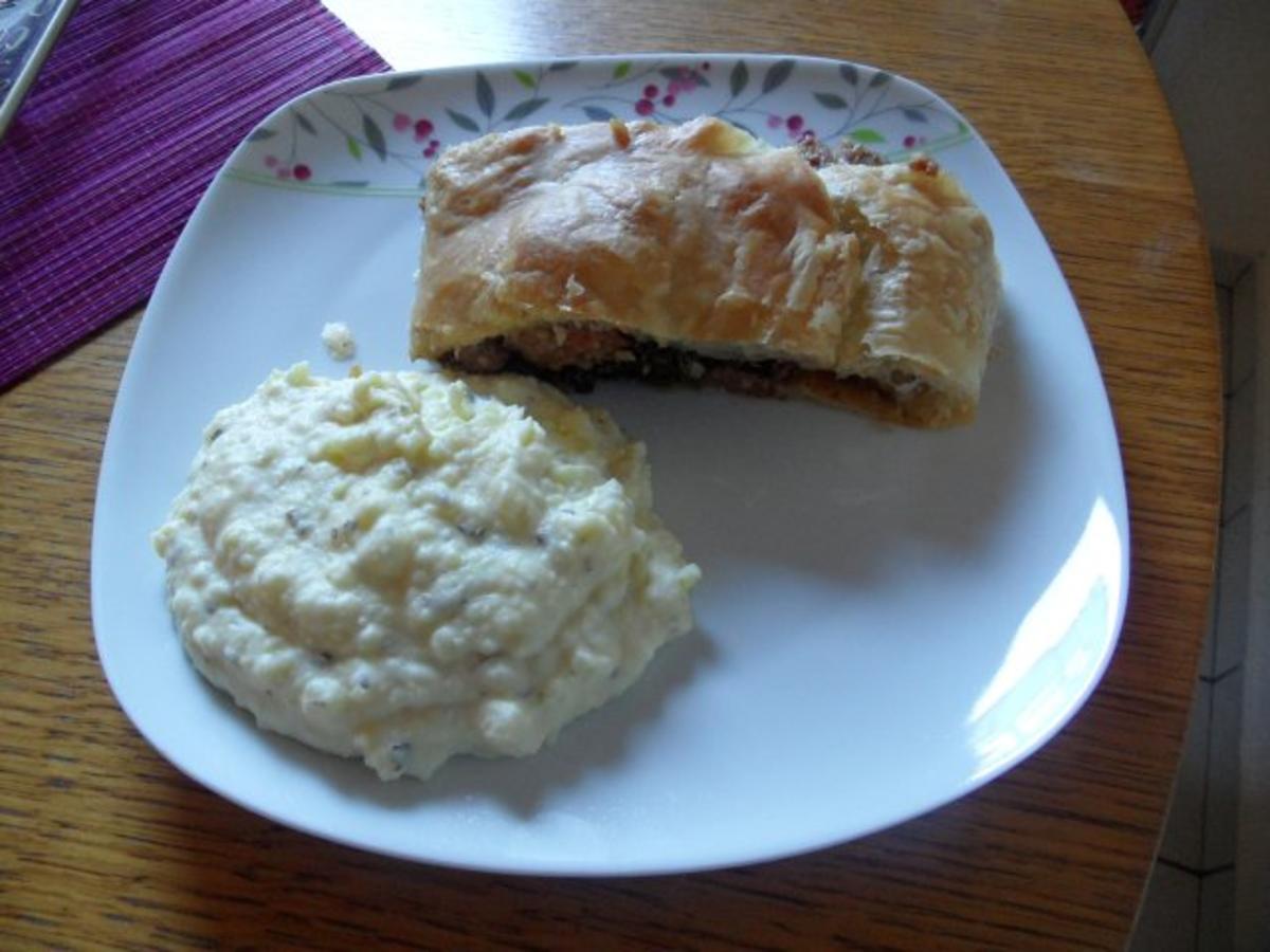 Bilder für Grünkohlstrudel - Rezept