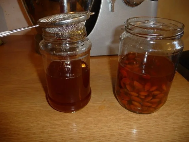 Zwetschgenkernlikör - Rezept - Bild Nr. 3