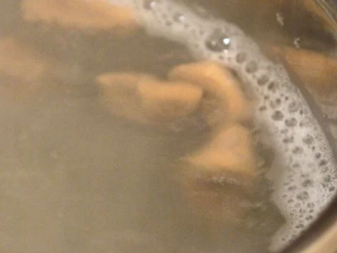 Kastanien-Gnocchi mit Salbei-Butter-Sauce - Rezept - Bild Nr. 13