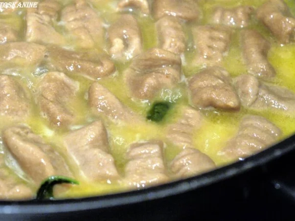 Kastanien-Gnocchi mit Salbei-Butter-Sauce - Rezept - Bild Nr. 16